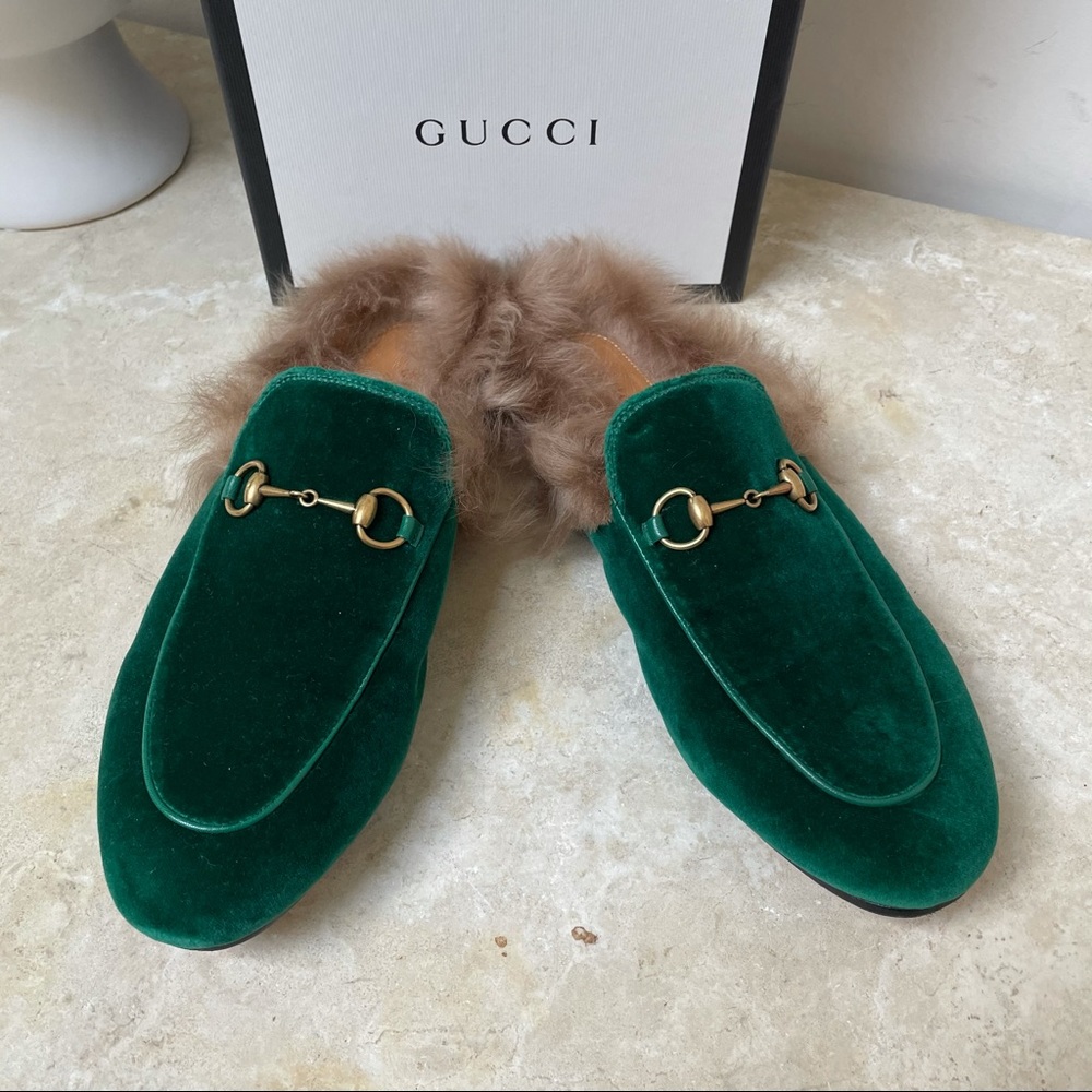 Gucci Princetown mules green velvet w/fur EUC 40